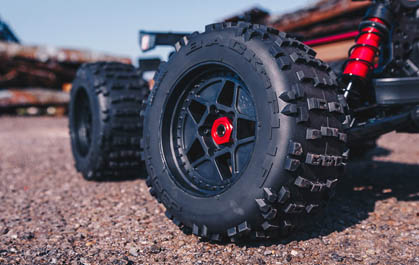 STUNT TRUCK WHEELS & DBOOTS BACKFLIP TIRES